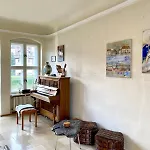 Apartment Barock Galeriehaus In Klein Venedig Am Fluss Mit Garten Bamberg